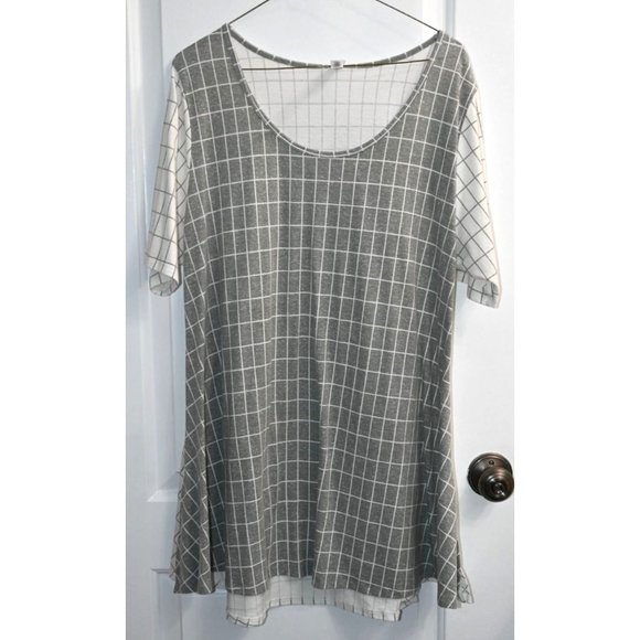 LuLaRoe Tops - LuLaRoe Womens Short-Sleeve Blouse Top Size XL